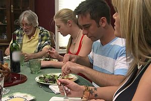 Hd欧州6o7o老太性爱 Porn