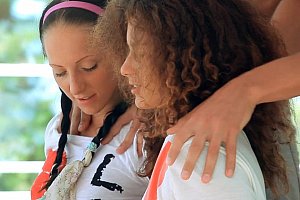 欧美性爱网站中出 Porn