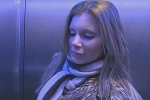 日韩mom乱在线 Porn